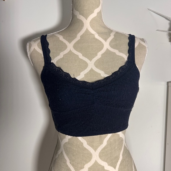 Navy lace brallette - Picture 1 of 4